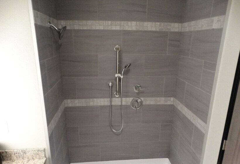 Отель Best Western Plus The Inn At Hells Canyon