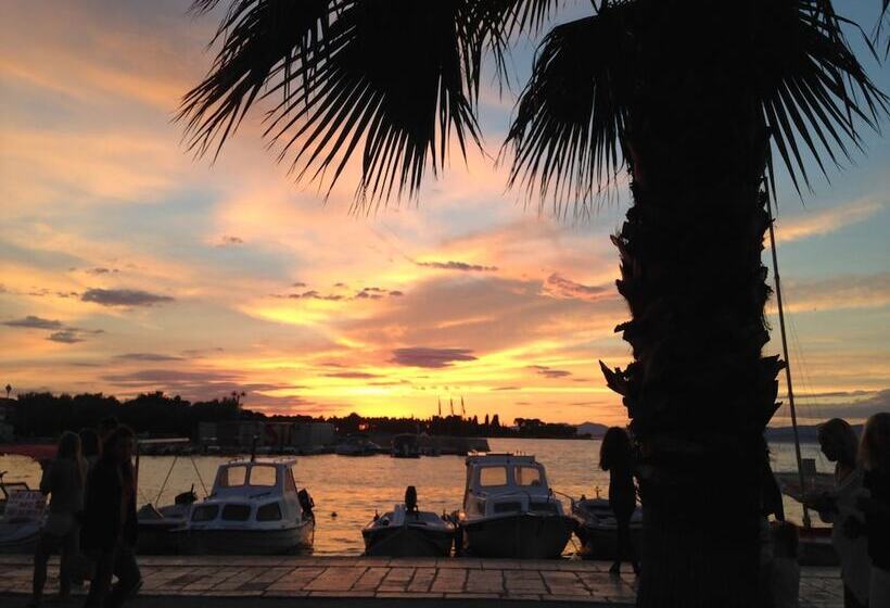 فندق Boutique Camping Bunja