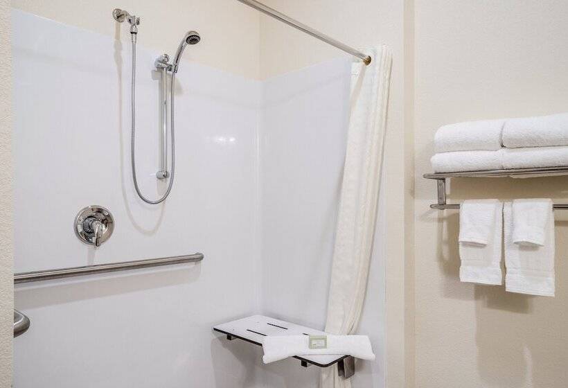 Cobblestone Hotel & Suites   Newport