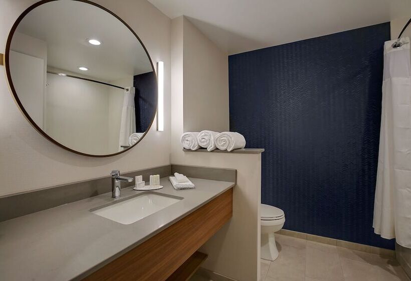 فندق Fairfield Inn & Suites Bardstown