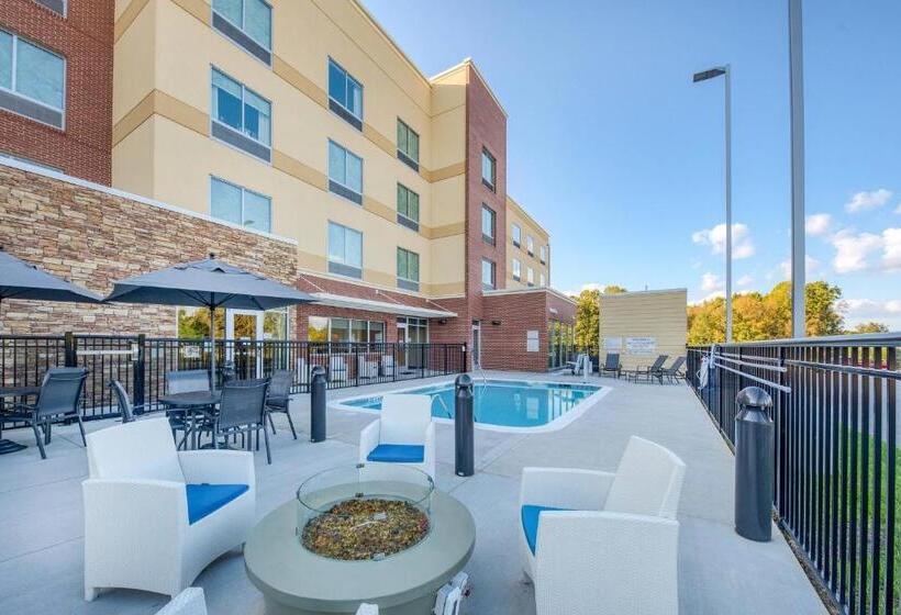 فندق Fairfield Inn & Suites By Marriott Charlotte Belmont
