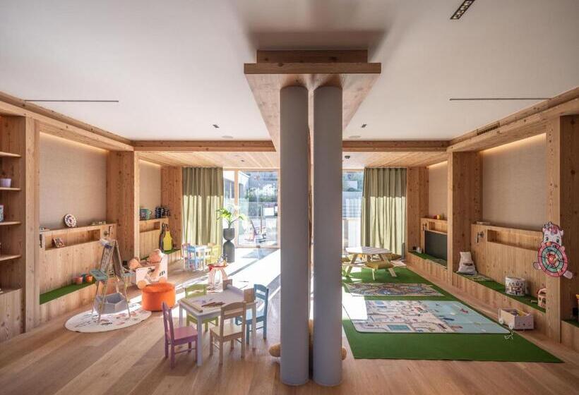 Falkensteiner Hotel Kronplatz, The Leading Hotels of The World