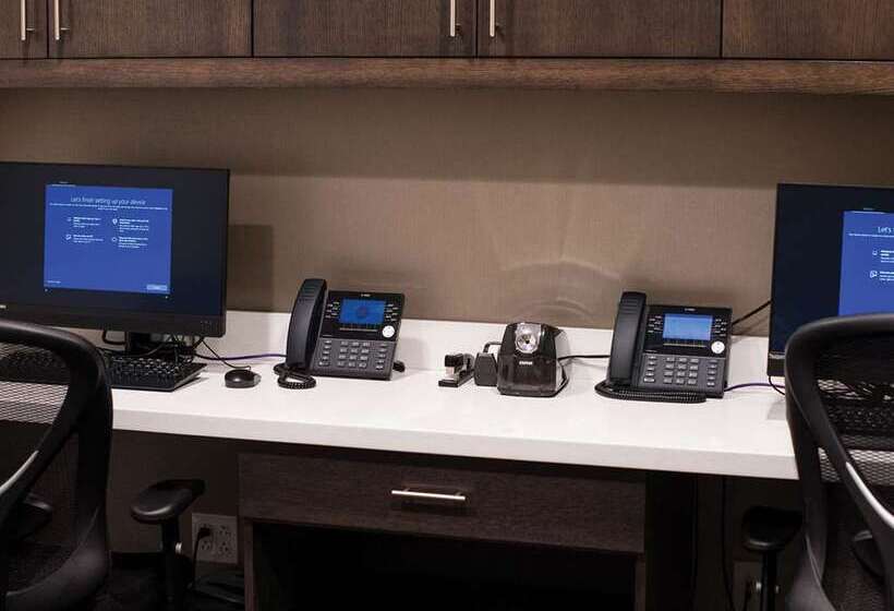 בית מלון כפרי Hampton Inn & Suites Erie Bayfront