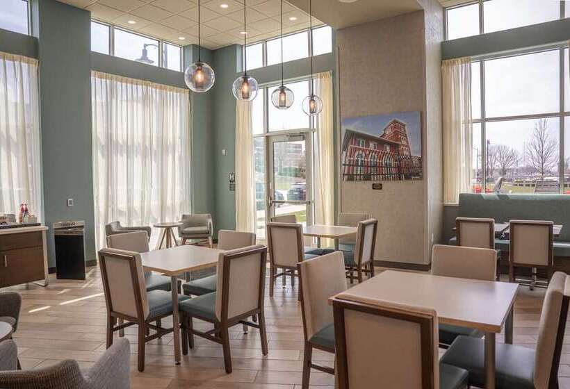 בית מלון כפרי Hampton Inn & Suites Erie Bayfront