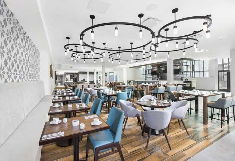 فندق Hilton Garden Inn Harlingen Convention Center