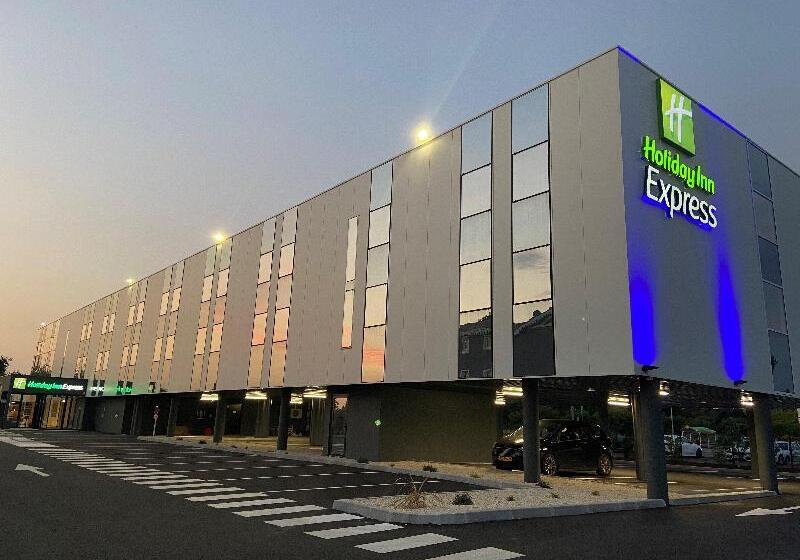 בית מלון כפרי Holiday Inn Express Arcachon La Teste, An Ihg