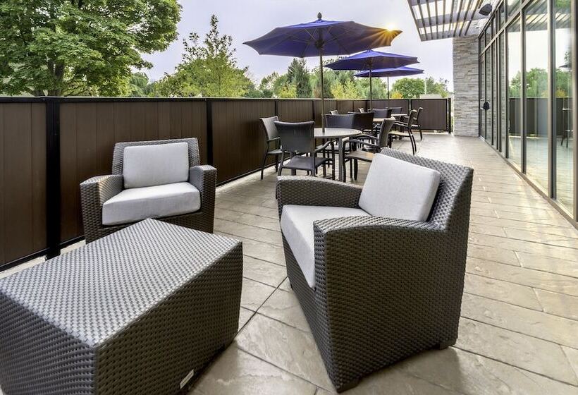 Отель Holiday Inn Express Milwaukee West Allis By Ihg