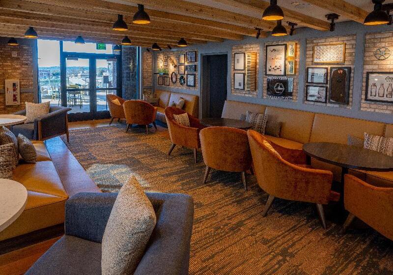 ホテル Indigo   Columbus At Riverfront Place, An Ihg