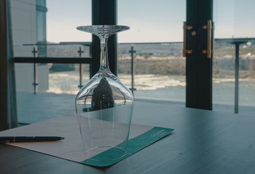 ホテル Indigo   Columbus At Riverfront Place, An Ihg