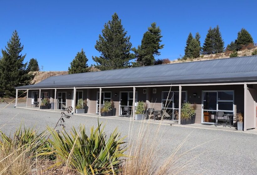 בית מלון כפרי Lakes Edge Holiday Park