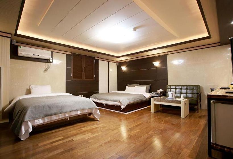 בית מלון כפרי Mate