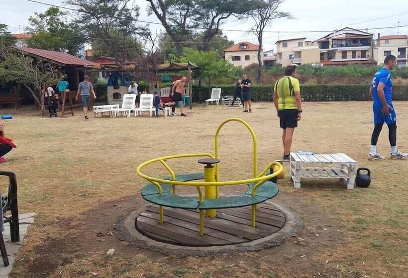 فندق Papanikolaou