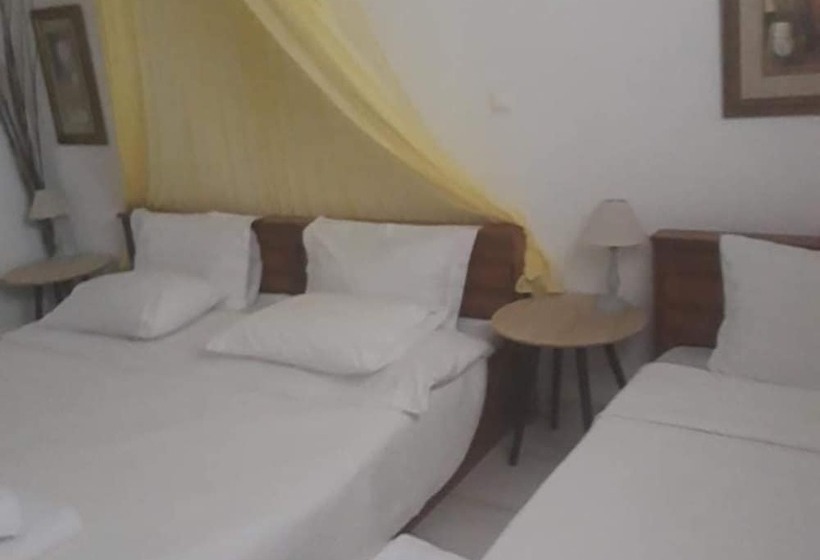 فندق Papanikolaou