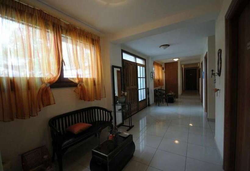 فندق Papanikolaou