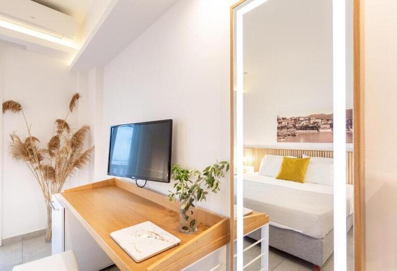 هتل Samaras Beach