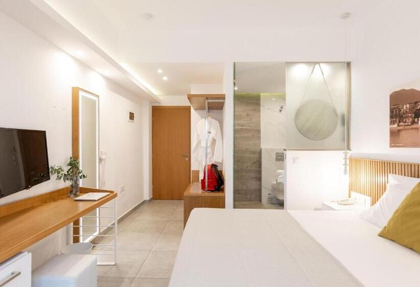 هتل Samaras Beach