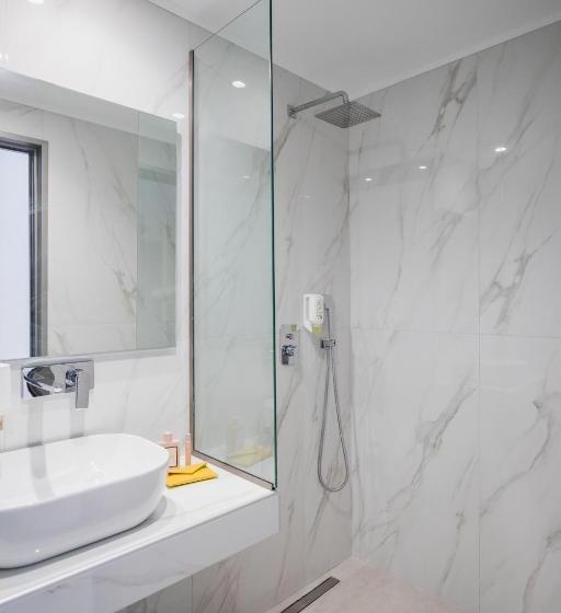 هتل Samaras Beach