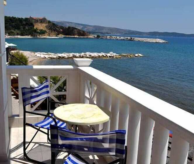 هتل Samaras Beach