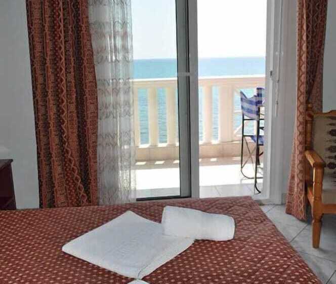 هتل Samaras Beach