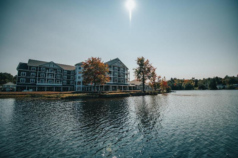 فندق Voco Saranac Lake Ny Waterfront, An Ihg