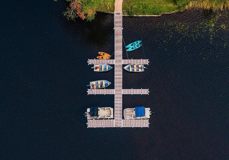 فندق Voco Saranac Lake Ny Waterfront, An Ihg