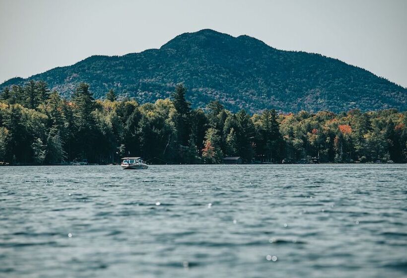 فندق Voco Saranac Lake Ny Waterfront, An Ihg