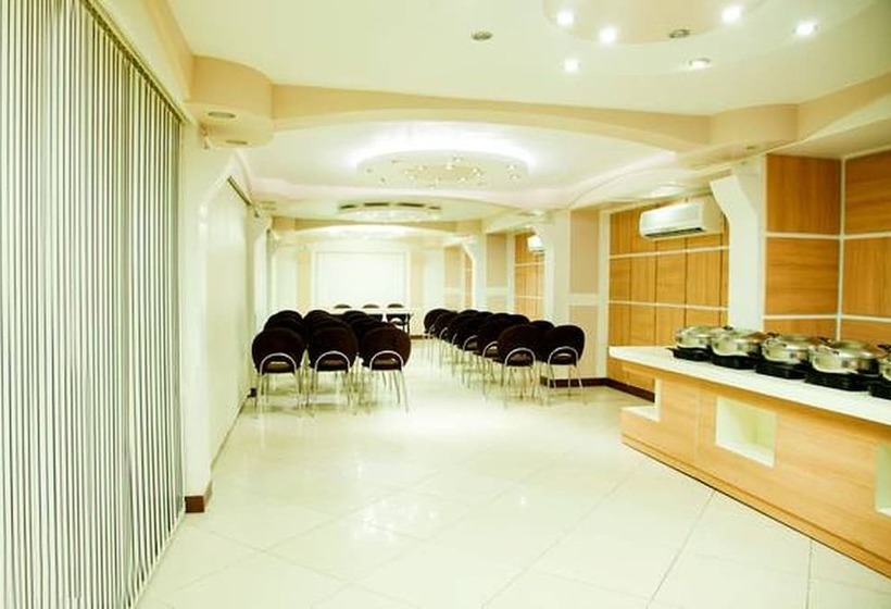 호텔 Sheela Towers