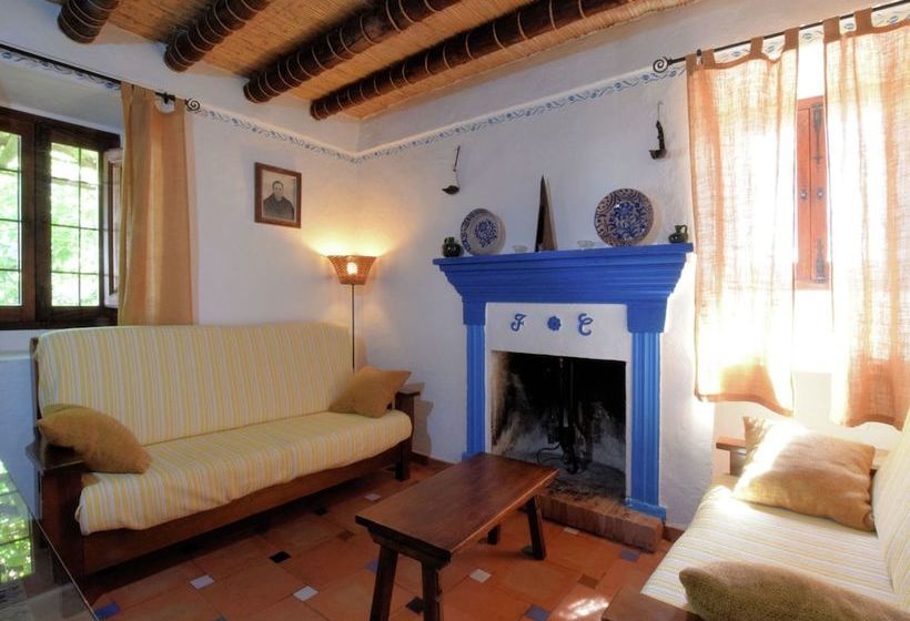 Lavish Cottage In Fuentes De Cesna With Pool