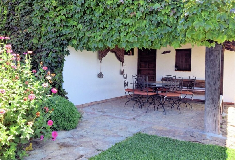 Lavish Cottage In Fuentes De Cesna With Pool