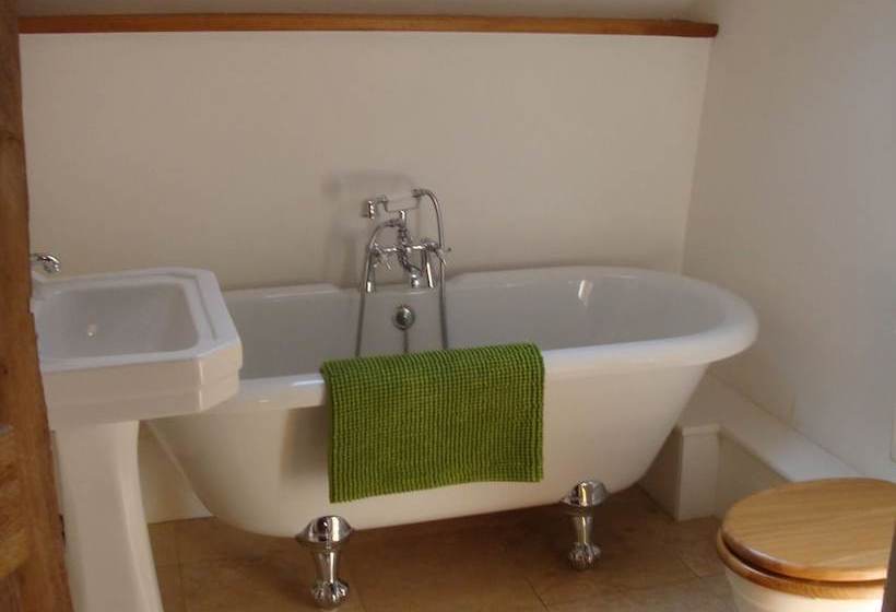 Lovely Cottage In Tavistock With Barbecue