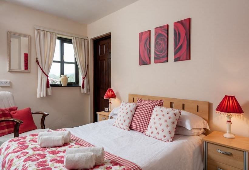 Luxury Cottage In Brecon With Garden