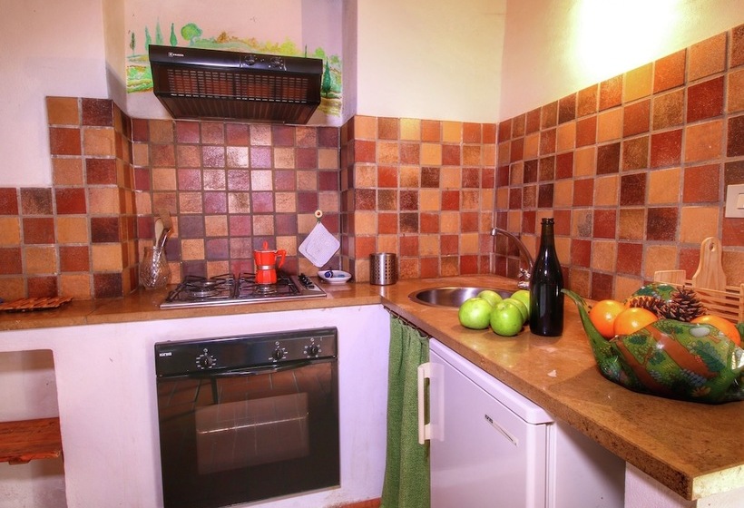 Chaming Farmhouse In Tuscany With Swimming Pool