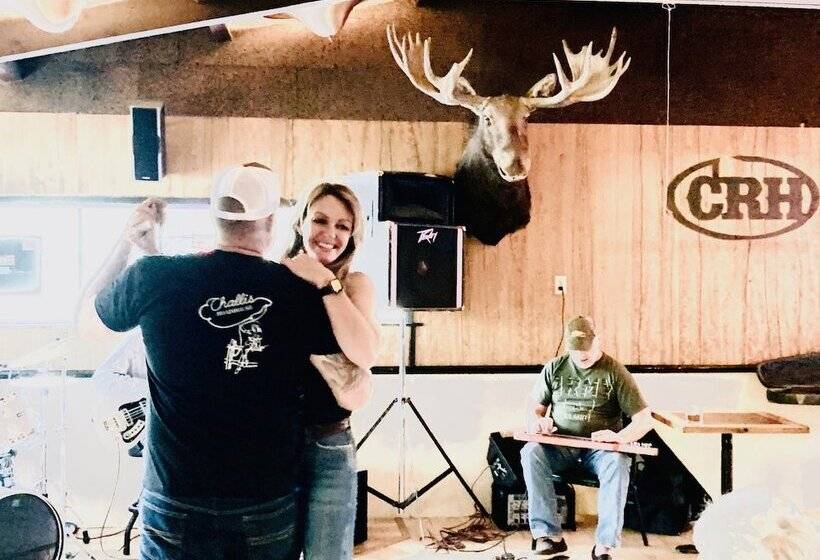 فندق على الطريق Challis Roadhouse