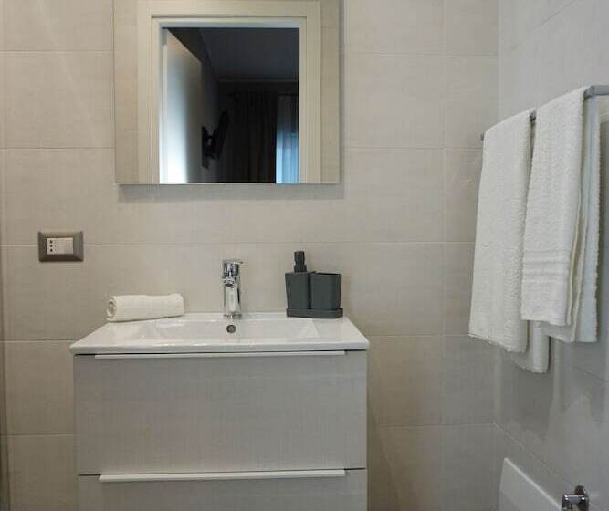 פנסיון Apulia Rooms Bari