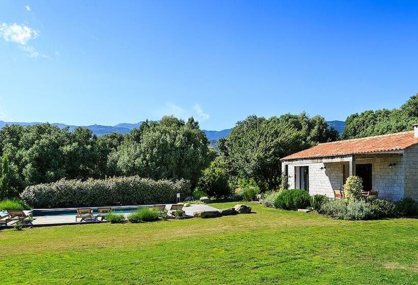 펜션 Domaine De Peretti Della Rocca