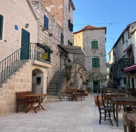 بنسيون Residence Bella