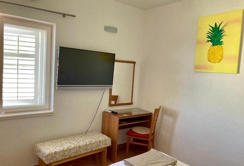 پانسیون Rooms Vinka Tudor