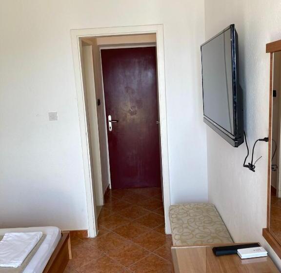 پانسیون Rooms Vinka Tudor