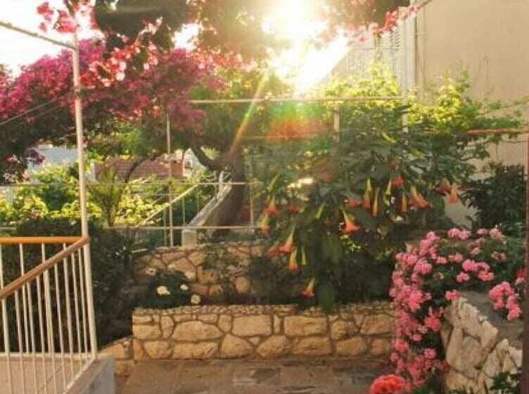 پانسیون Rooms Vinka Tudor