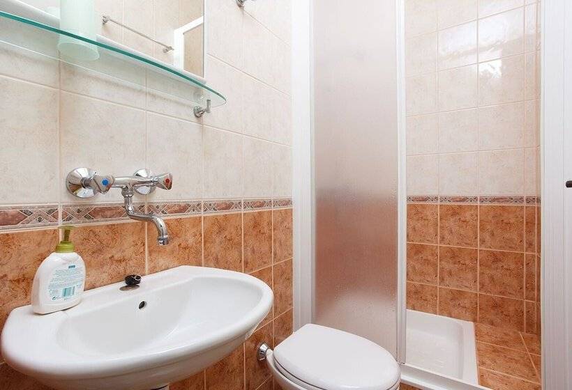 پانسیون Rooms Vinka Tudor