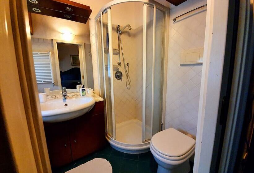 膳宿费 Villa Foscolo Luxury Rooms & Apartments