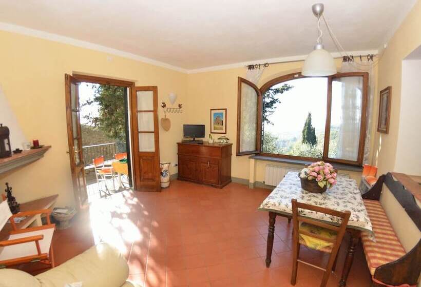 Picturesque Hillside Cottage In Lucca