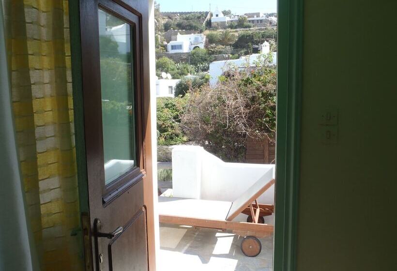 Rania Apartments Sea View