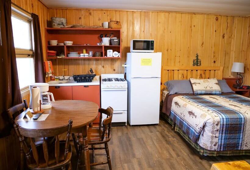 Sunshine Motel And Cabins