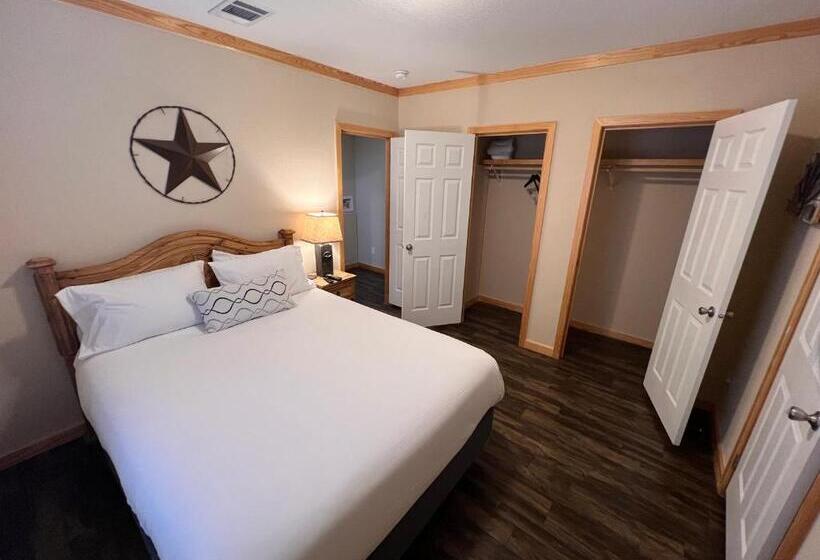 The Hideout Golf Club & Resort