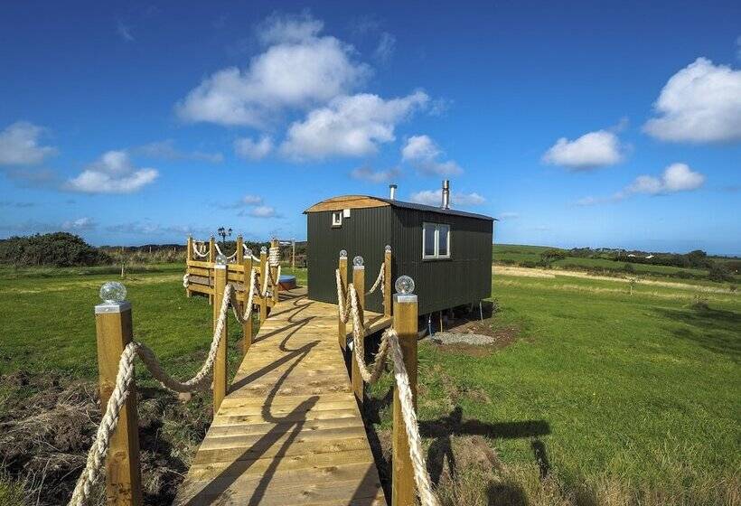 Trenewydd Farm Holiday Cottages