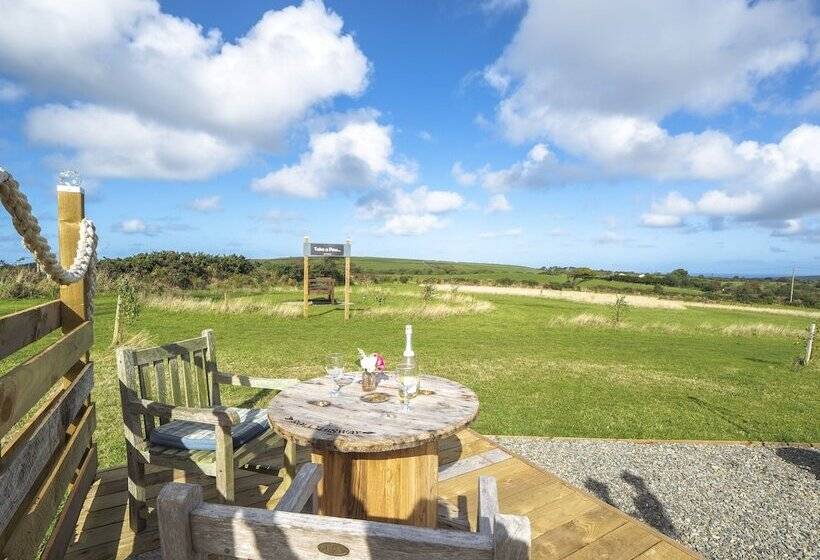 Trenewydd Farm Holiday Cottages