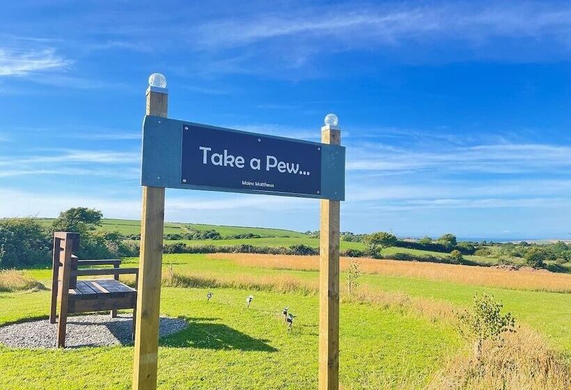 Trenewydd Farm Holiday Cottages