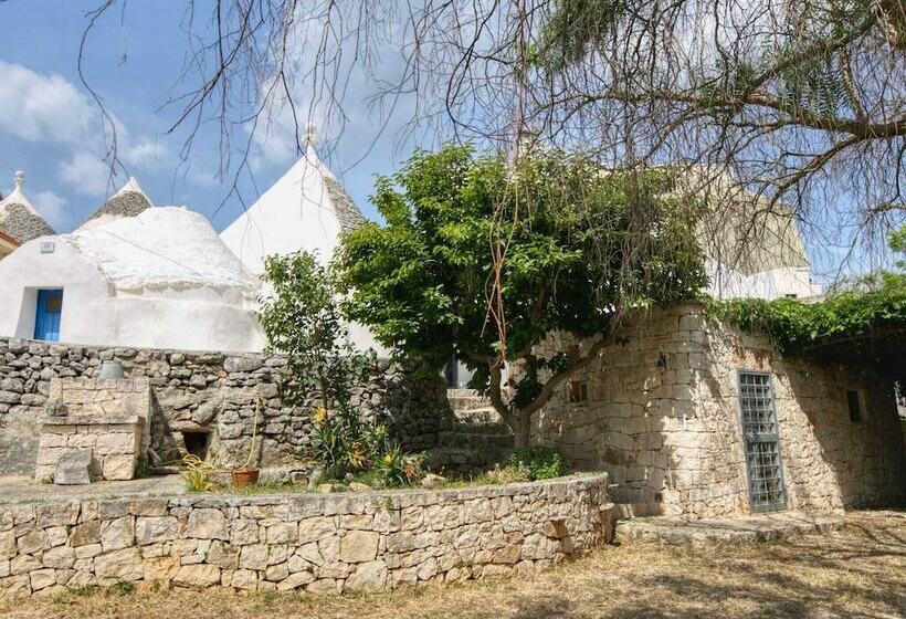 Typical Trullo With Conical Roof In Excellent Area Near Sea