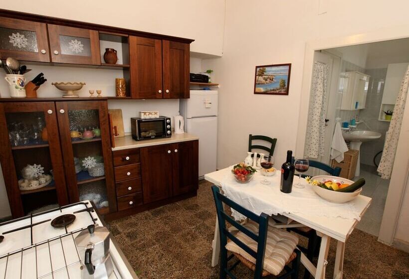 Typical Trullo With Conical Roof In Excellent Area Near Sea